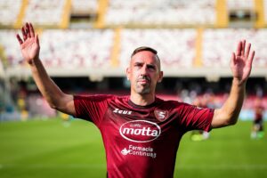 Ribery Bị Cổ Động Viên Hamburg